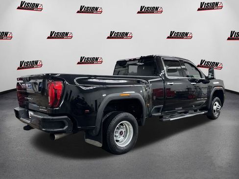 Used 2022 GMC Sierra 3500 Denali image 5