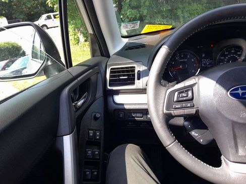 Used 2016 Subaru Forester 2.0XT Touring AWD/4WD image 17