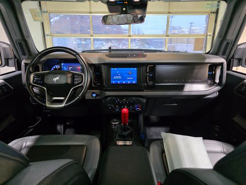 Used 2022 Ford Bronco Black Diamond image 41