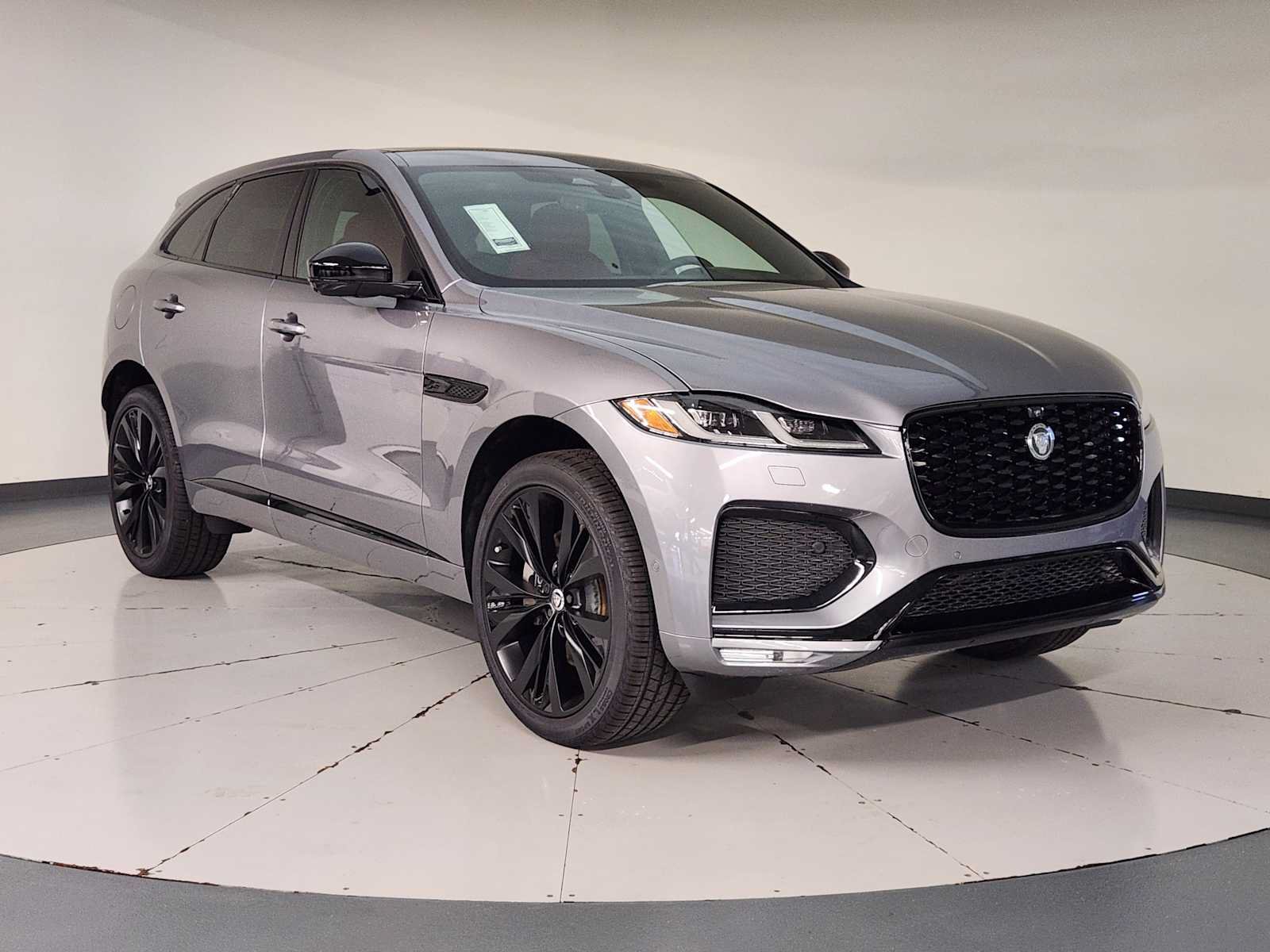 New 2026 Jaguar F-PACE R-Dynamic S AWD/4WD image 7