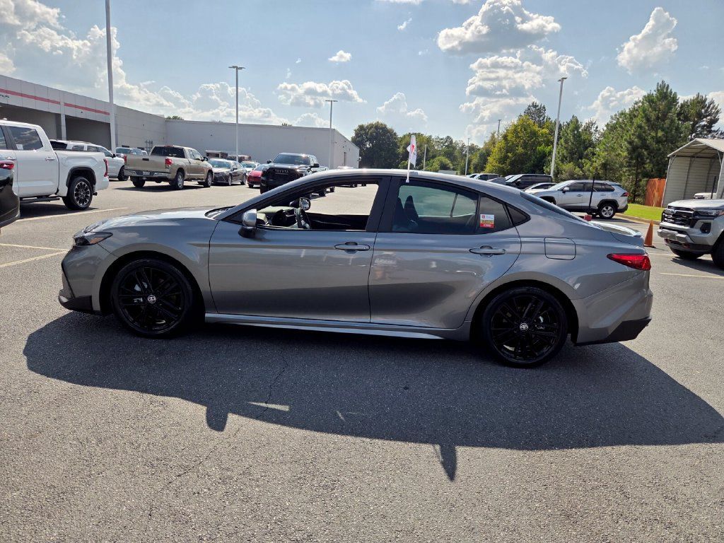 Used 2025 Toyota Camry SE w/ Multimedia Upgrade Package FWD image 4