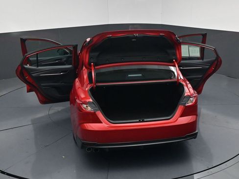 Used 2025 Toyota Camry SE FWD image 18