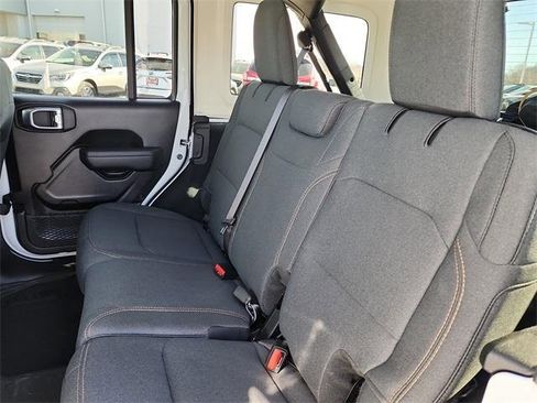 Used 2024 Jeep Wrangler Sport S image 15