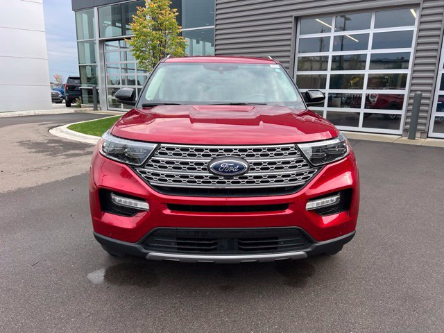 Certified 2024 Ford Explorer Limited w/ Equipment Group 301A AWD/4WD image 2