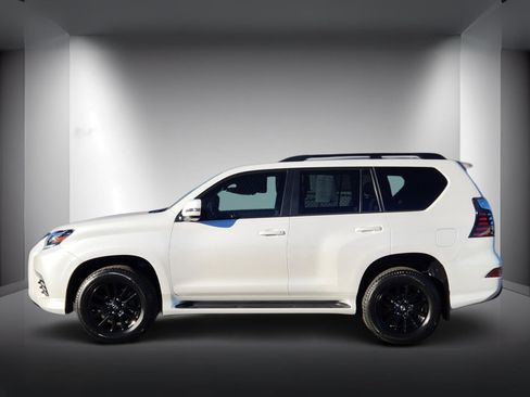 Certified 2023 Lexus GX 460 image 2