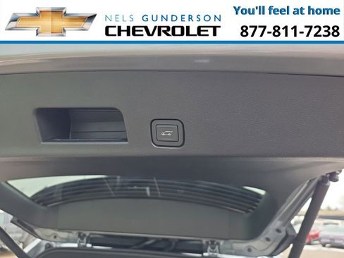 New 2026 Chevrolet Traverse High Country w/ LPO, Floor Liner Package AWD/4WD image 17