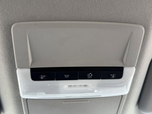 Certified 2025 Nissan Sentra SV FWD image 21