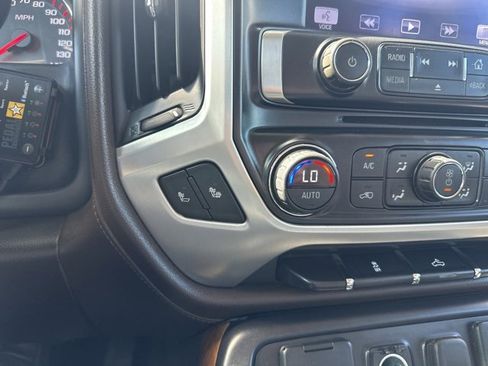 Used 2015 GMC Sierra 1500 SLE w/ SLE Value Package image 39