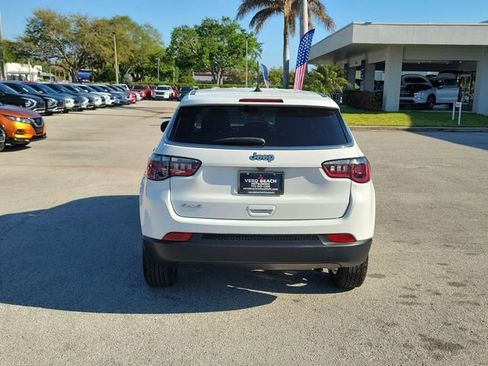 Used 2023 Jeep Compass Sport AWD/4WD image 5