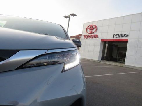 Certified 2023 Toyota Sienna XSE image 4