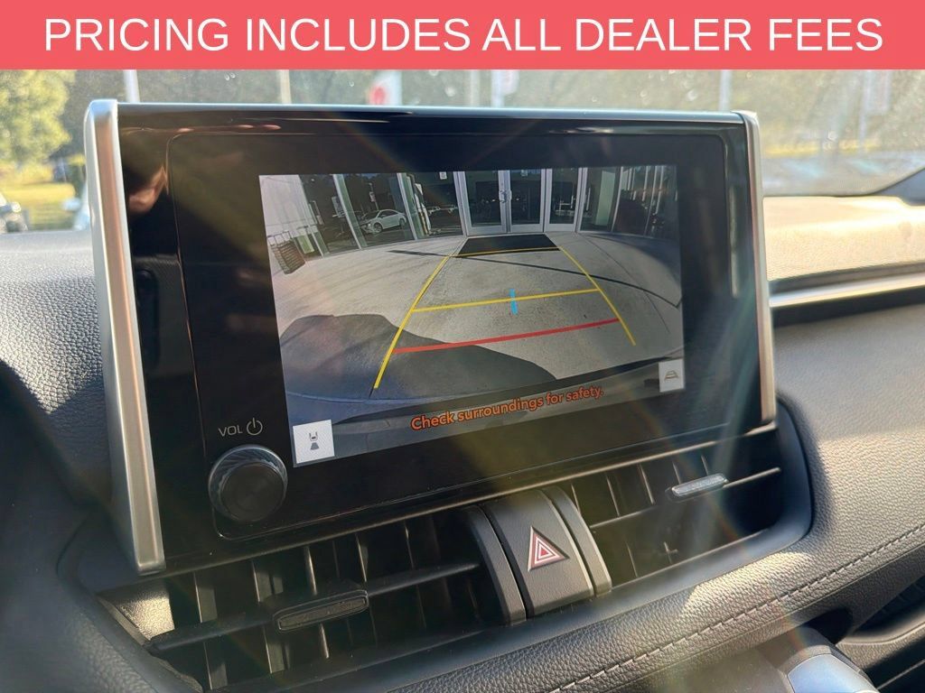 Used 2025 Toyota RAV4 LE AWD/4WD image 12
