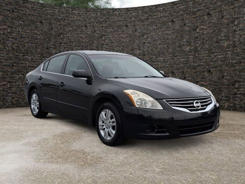 Used 2012 Nissan Altima 2.5 S w/ Convenience Pkg image 2