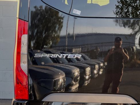 New 2025 Mercedes-Benz Sprinter 2500 image 7