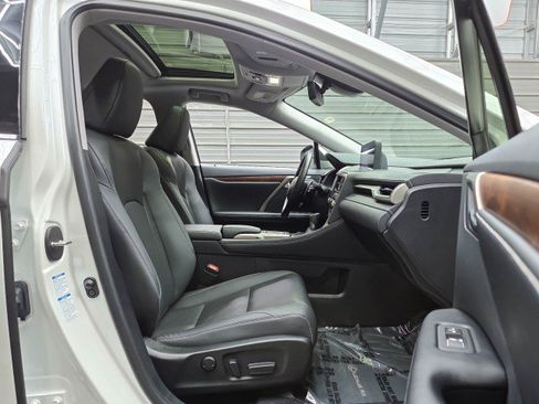 Used 2022 Lexus RX 350L Premium w/ Premium Package AWD/4WD image 15