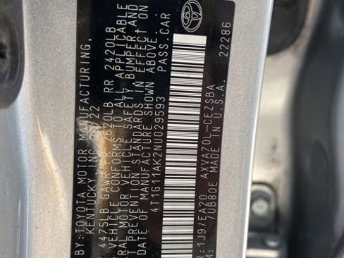 Used 2022 Toyota Camry SE image 23