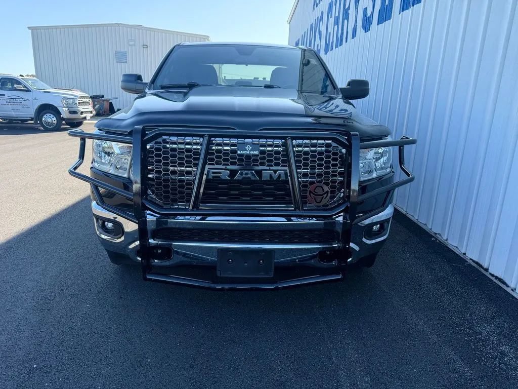 Used 2022 RAM 1500 Big Horn AWD/4WD image 3