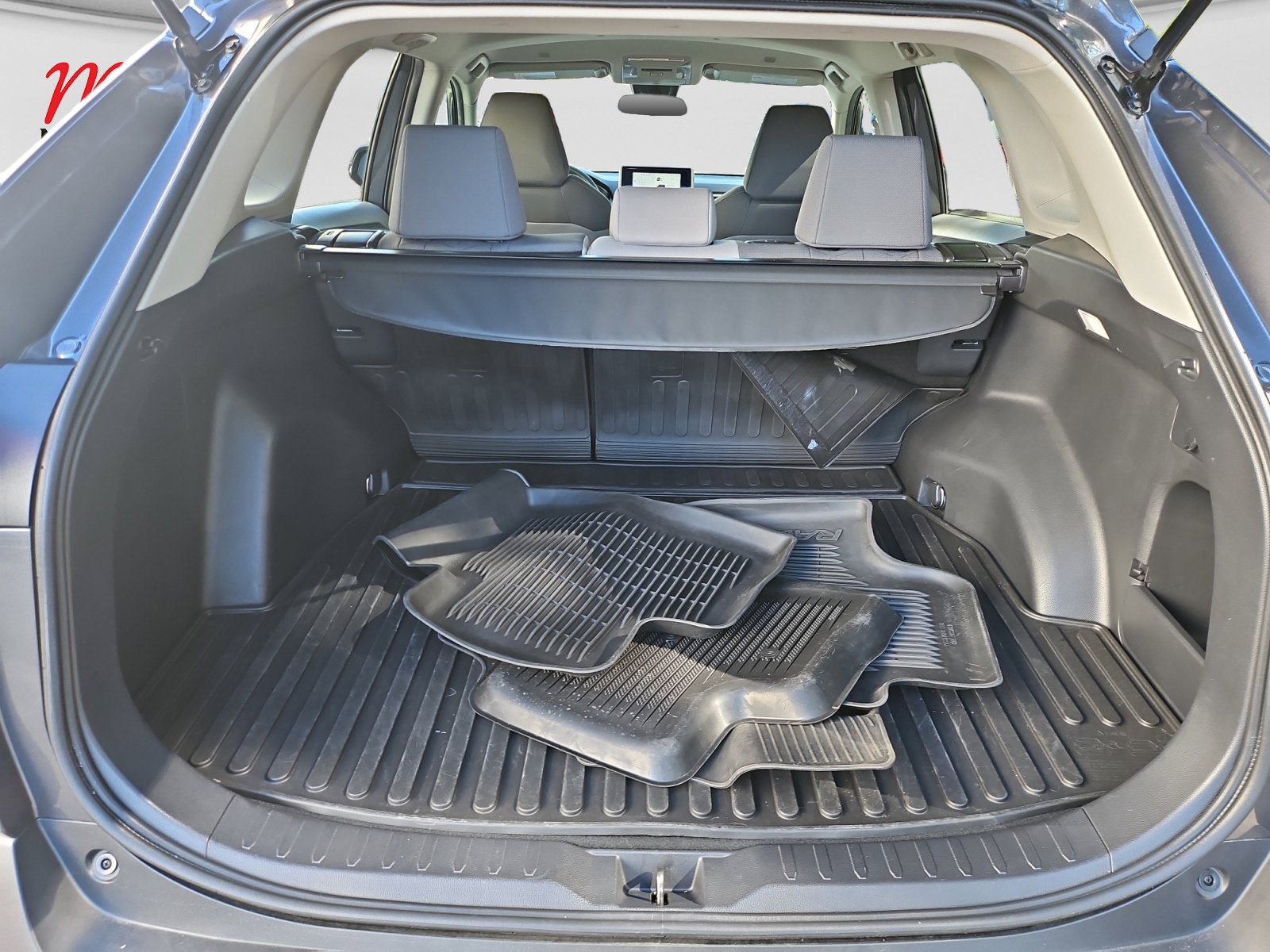 Used 2023 Toyota RAV4 XLE FWD image 19