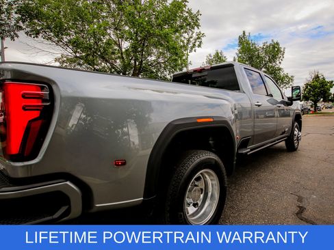 Used 2025 GMC Sierra 3500 Denali Ultimate AWD/4WD image 17