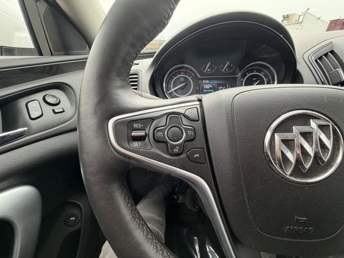 Used 2016 Buick Regal Premium FWD image 16