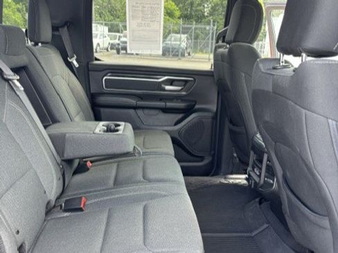Used 2019 RAM 1500 Big Horn AWD/4WD image 11