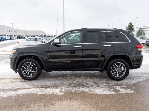 Used 2021 Jeep Grand Cherokee Limited w/ Trailer Tow Group IV image 4