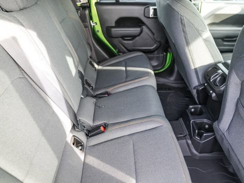 New 2026 Jeep Gladiator Sport image 18