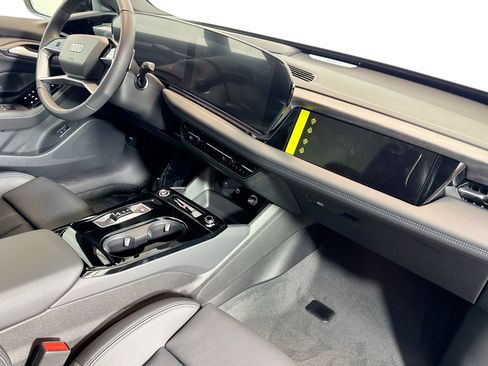 New 2027 Audi A6 e-tron Premium Plus AWD/4WD image 25