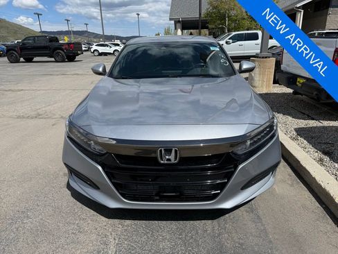 Used 2019 Honda Accord Sport image 2
