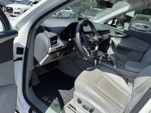 Used 2019 Audi Q7 2.0T Premium w/ Convenience Package AWD/4WD image 10