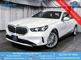 Used 2025 BMW 530i image 1
