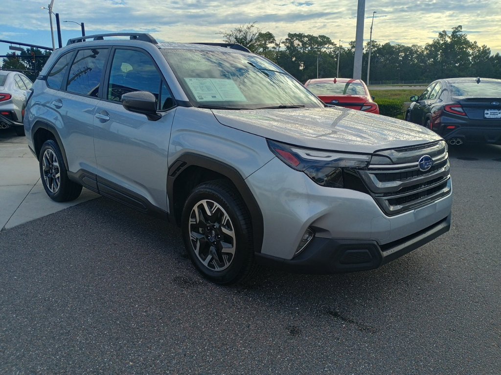Certified 2025 Subaru Forester Premium AWD/4WD image 3