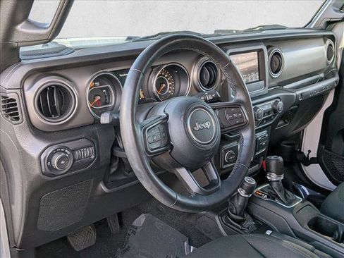 Used 2022 Jeep Wrangler Unlimited Sport S image 10