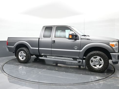Used 2011 Ford F250 XLT w/ Chrome Pkg RWD image 5
