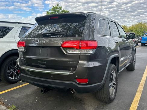 Used 2017 Jeep Grand Cherokee Limited AWD/4WD image 4