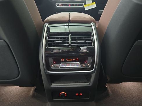 New 2026 BMW X7 xDrive40i image 25