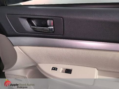 Used 2010 Subaru Outback 2.5i Premium w/ Popular Equipment Group 2C image 37