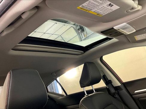 New 2026 Nissan Altima 2.5 SR w/ SR Premium Package FWD image 25