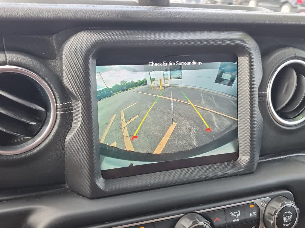 Used 2021 Jeep Wrangler Unlimited Sahara AWD/4WD image 14