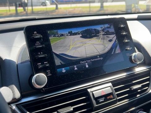 Used 2022 Honda Accord Sport image 25