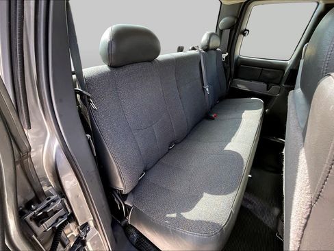 Used 2006 Chevrolet Silverado 1500 W/T RWD image 17