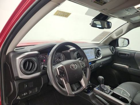 Certified 2022 Toyota Tacoma SR5 image 12