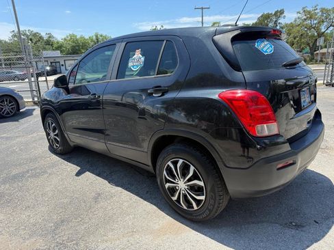 Used 2015 Chevrolet Trax LS FWD image 14