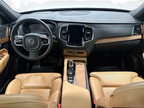 Used 2018 Volvo XC90 T8 Inscription w/ Convenience Package AWD/4WD image 18