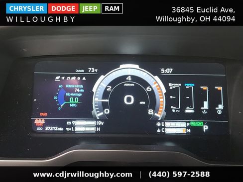 Used 2025 Toyota Tundra Limited AWD/4WD image 18