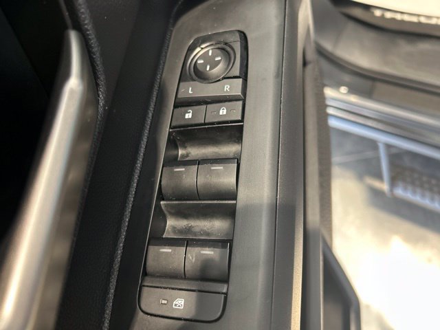 Used 2025 Toyota Tacoma TRD Off-Road AWD/4WD image 11