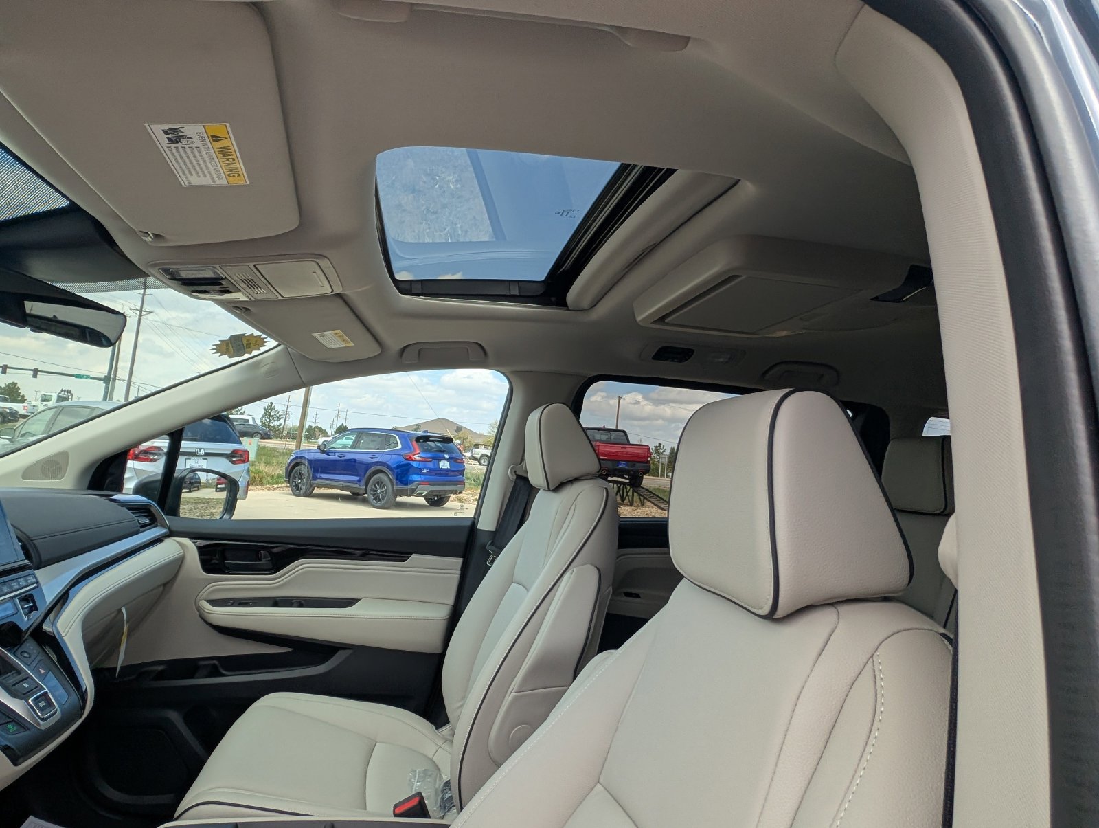 New 2027 Honda Odyssey Touring image 6