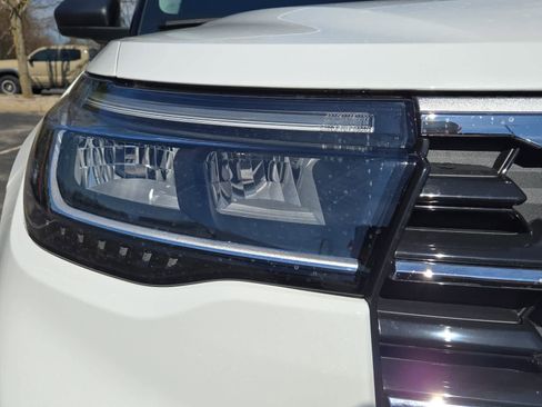 New 2026 Ford Explorer Active image 6