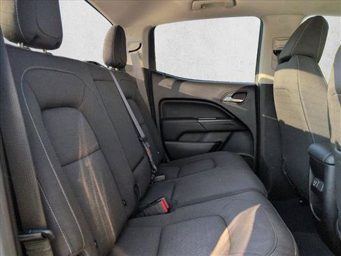 Used 2019 GMC Canyon SLE AWD/4WD image 18