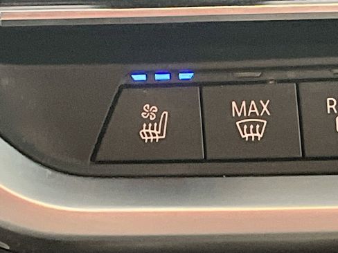 Used 2021 BMW 440i xDrive M440i xDrive w/ Premium Package image 20