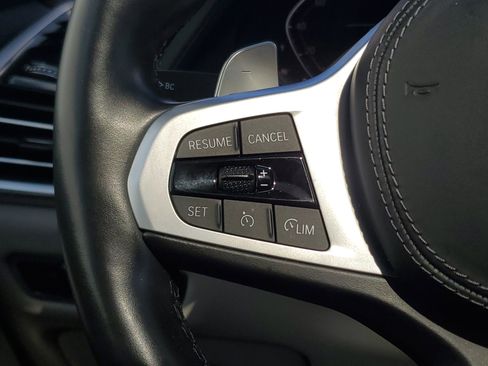 Used 2022 BMW X5 sDrive40i w/ M Sport Package image 25